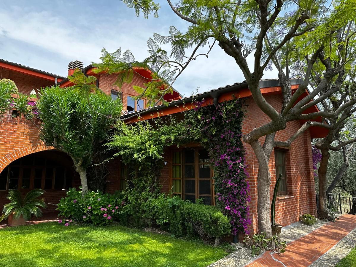 Aparthotel Relais San Damian Imperia Exterior foto