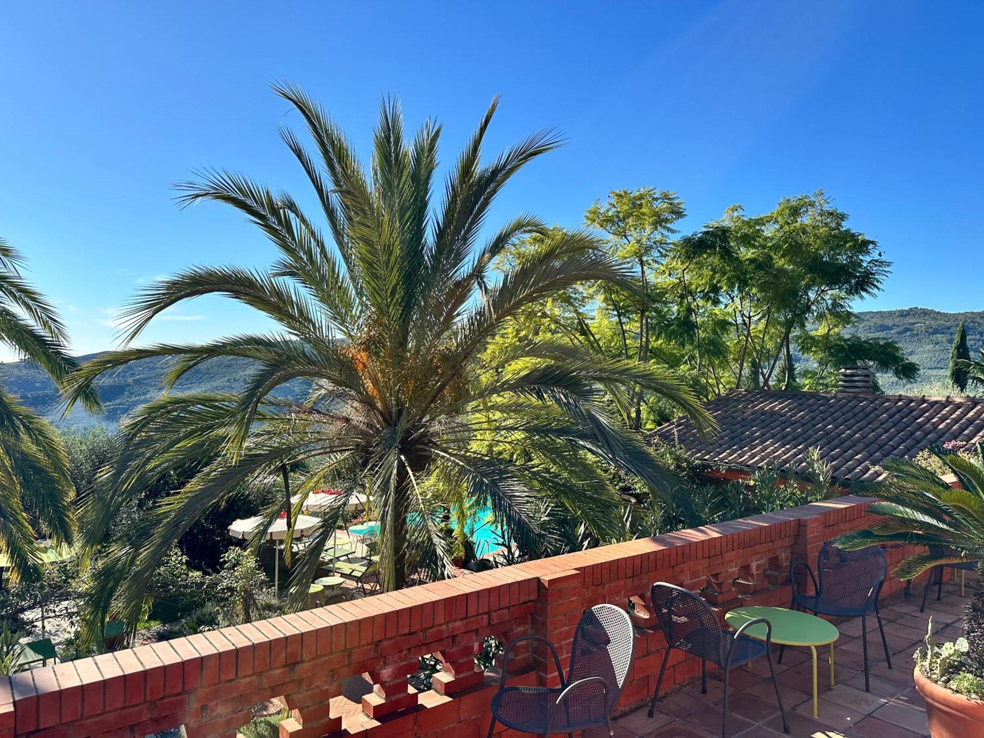 Aparthotel Relais San Damian Imperia Exterior foto